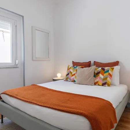 2br Beachside Living By Lovelystay