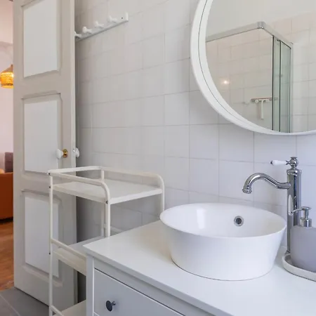 2br Beachside Living By Lovelystay *