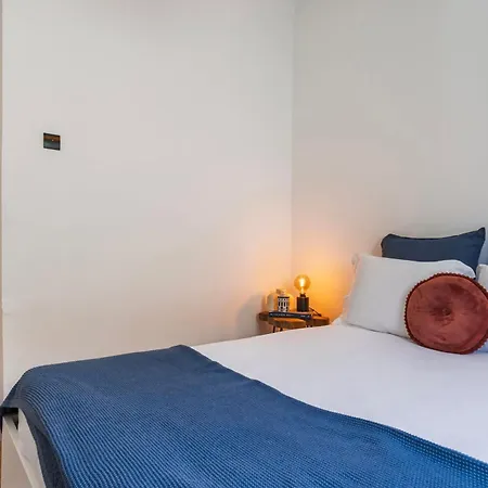 2br Beachside Living By Lovelystay Apartament Costa de Caparica