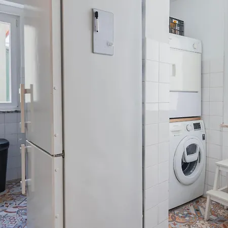 Apartament 2br Beachside Living By Lovelystay