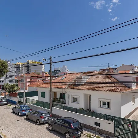 Apartament 2br Beachside Living By Lovelystay Costa de Caparica